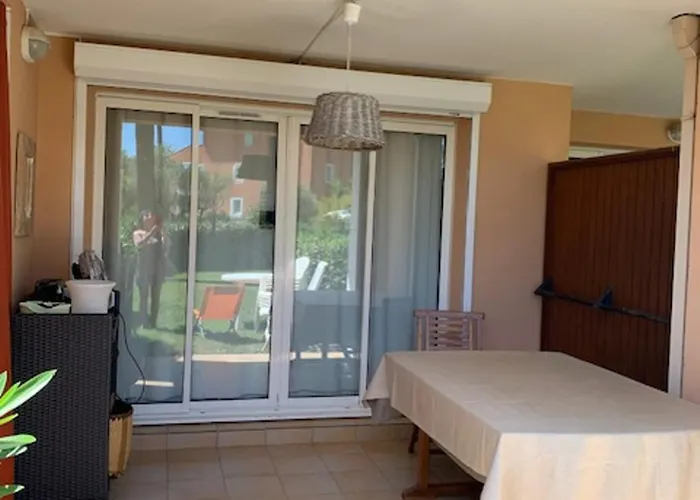 Agreable Roquebrune 32 M² Piscine Partagee Au Soleil! La Garonnette-Plage